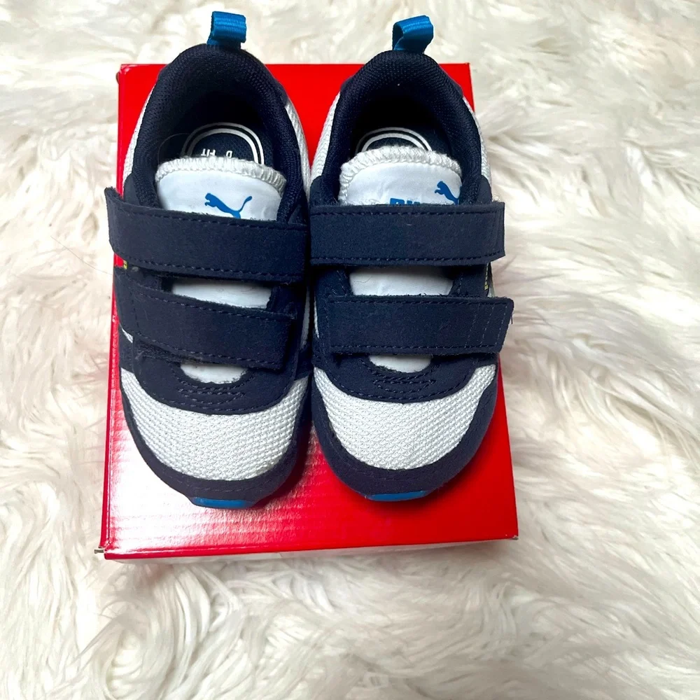 Shoes - Picture 3 of 7